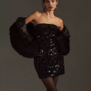 LE SUPERBE NOMINEE TUX MINI DRESS